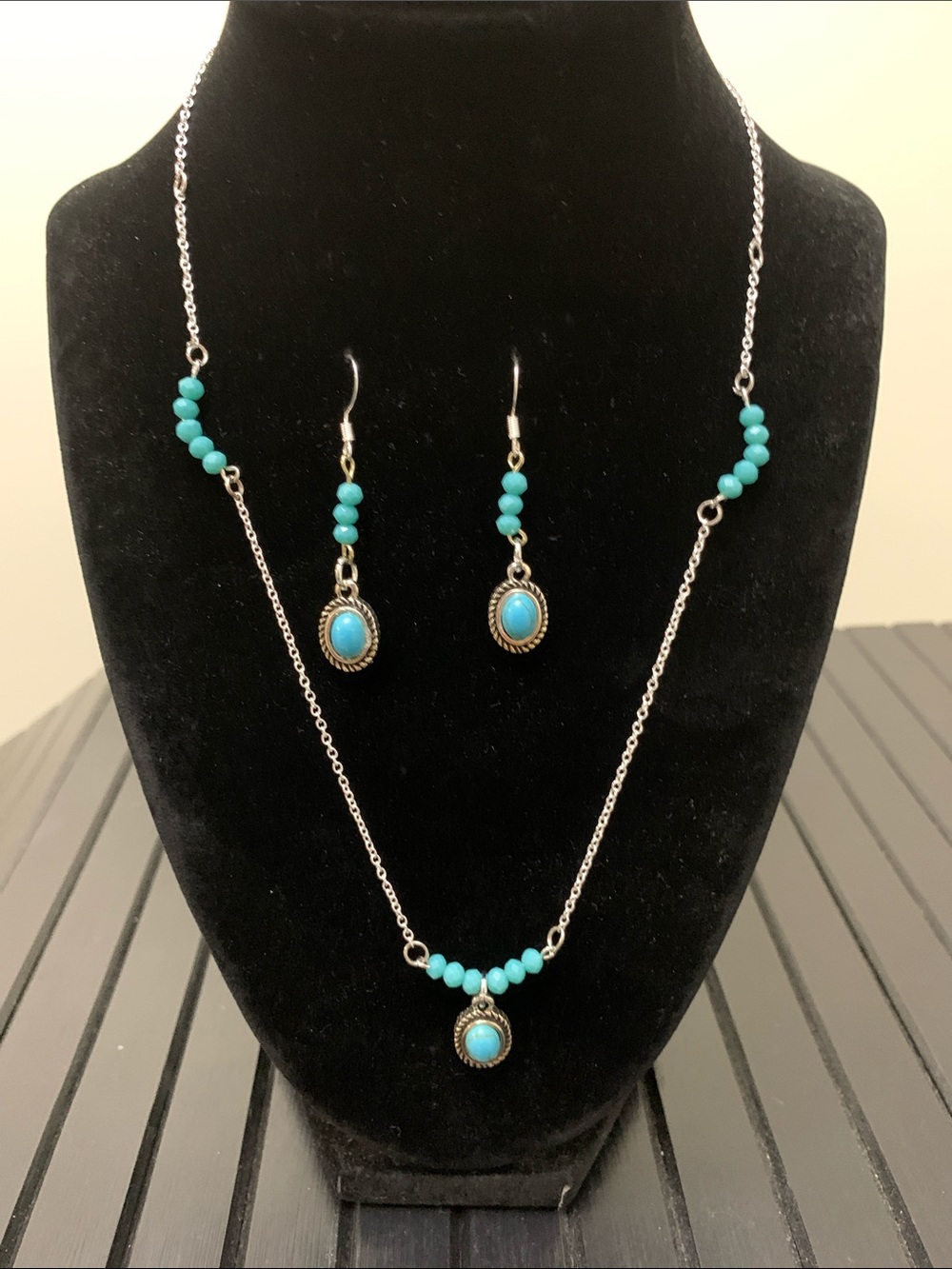 Turquoise & Crystals Pendant Necklace & Earring Set NWOT